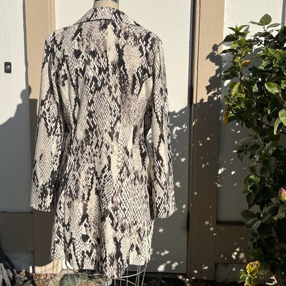 WEAREVER X-Large Black-Brown Cream Animal Print Blazer - Picture 3 of 8